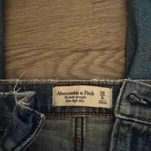 Abercrombie & Fitch Ankle Straight